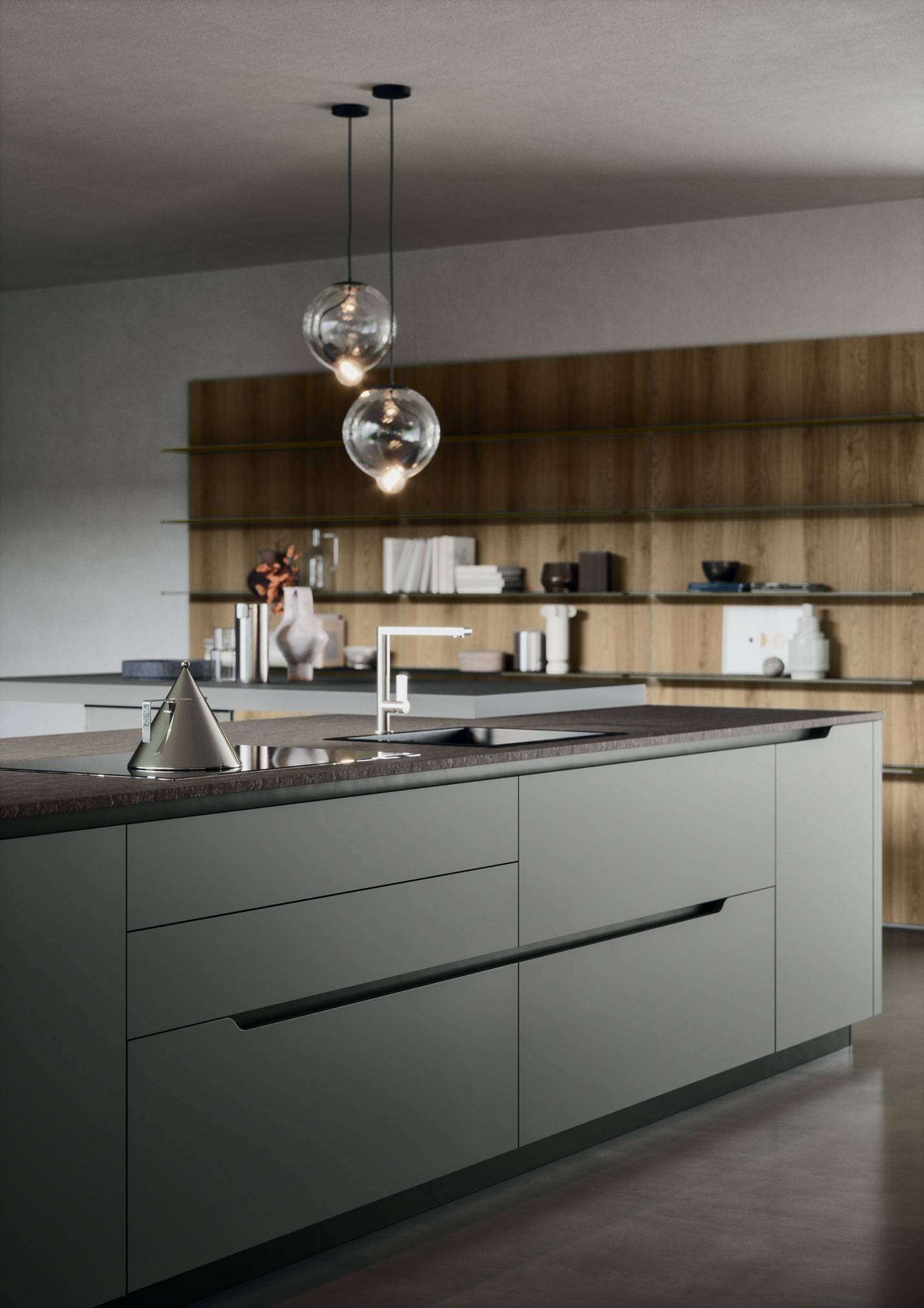 Grace à son trait doux, la courbe Lesmo transforme les proportions classiques en laissant une empreinte distinctive et inédite au projet de la cuisine.