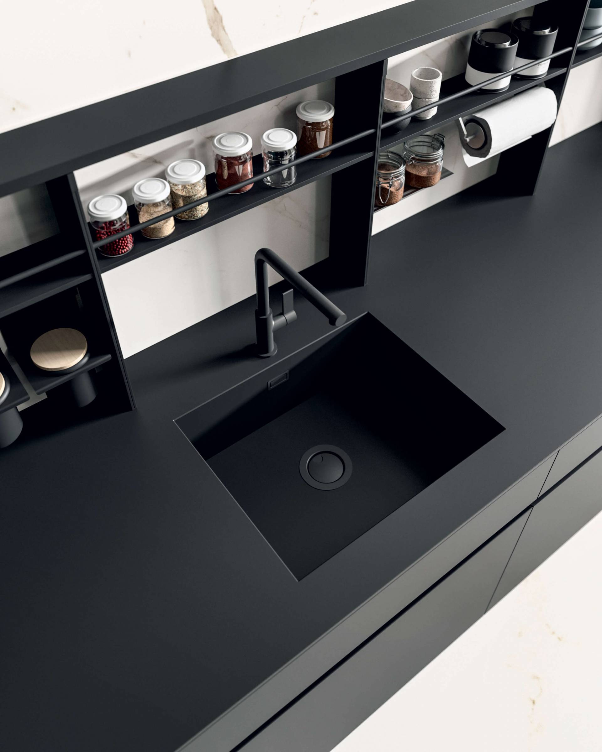 L'évier est parfaitement intégré au plan de travail en Fenix NTM. 