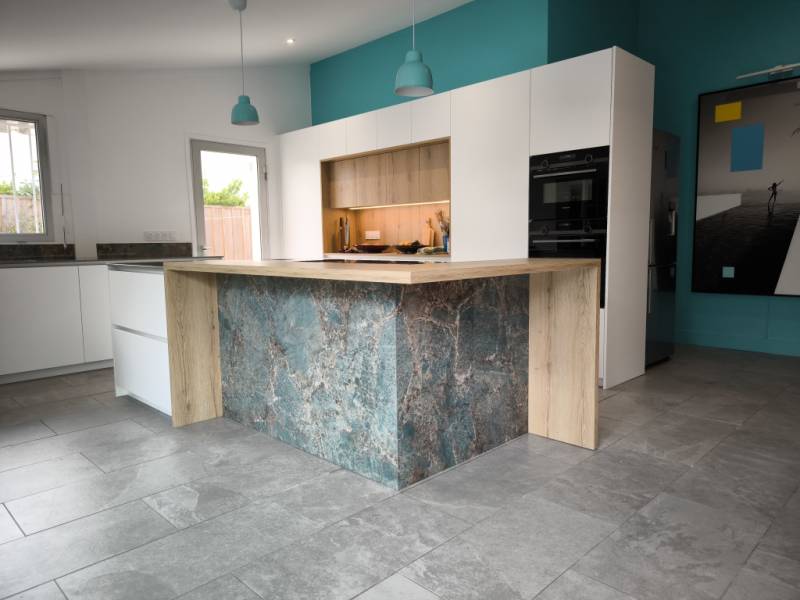 Dos d'ilot en Céramique Bleue Turquoise Amazonite